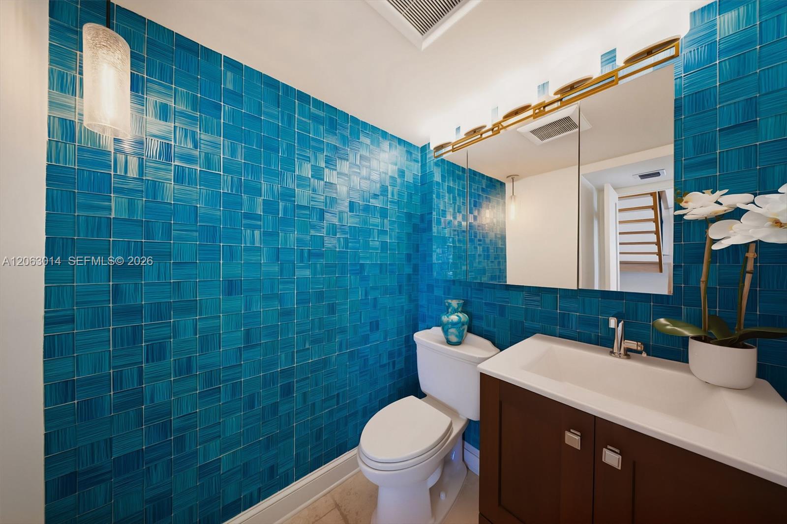 A12063014 Property Photo 9