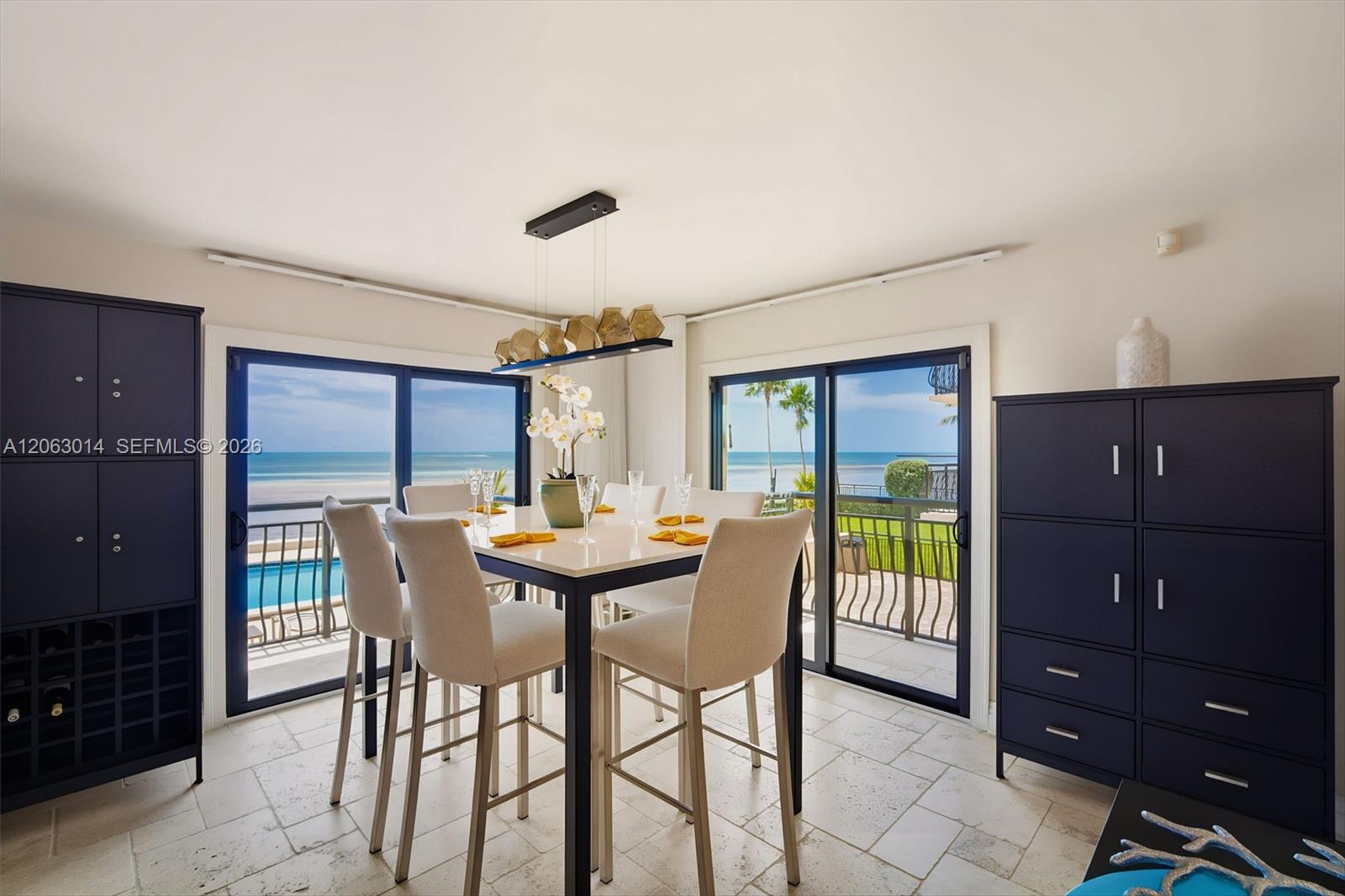 A12063014 Property Photo 11