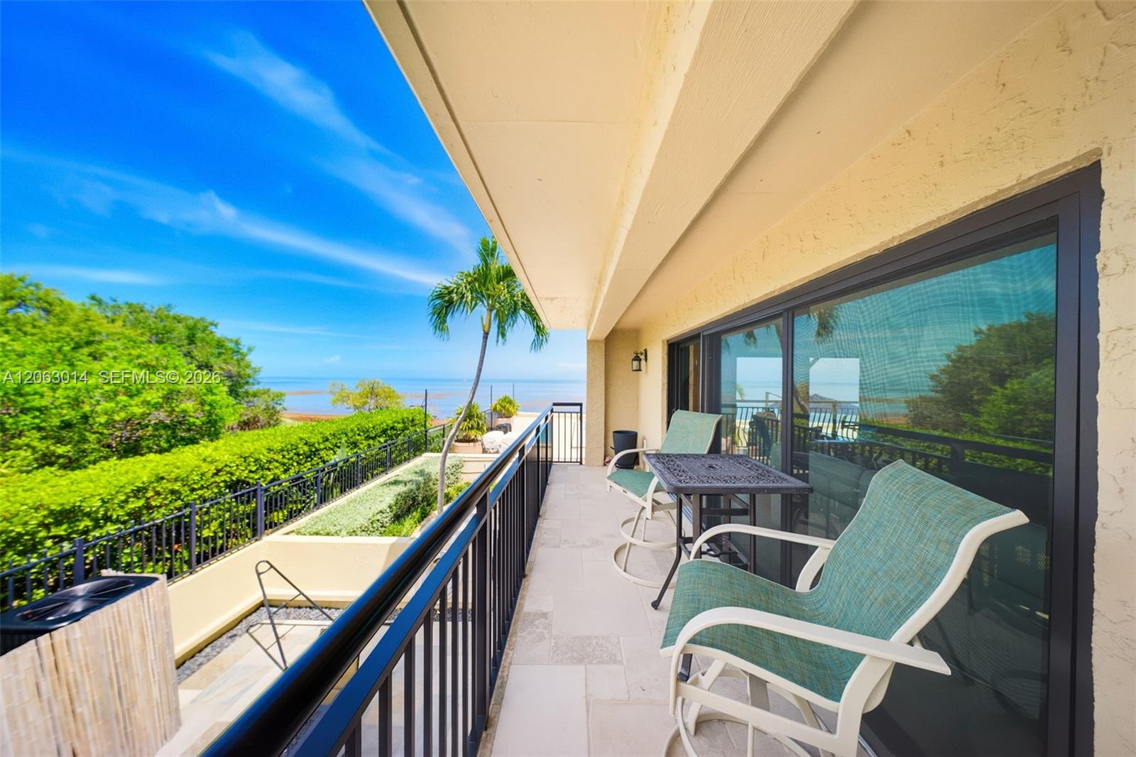 A12063014 Property Photo 12
