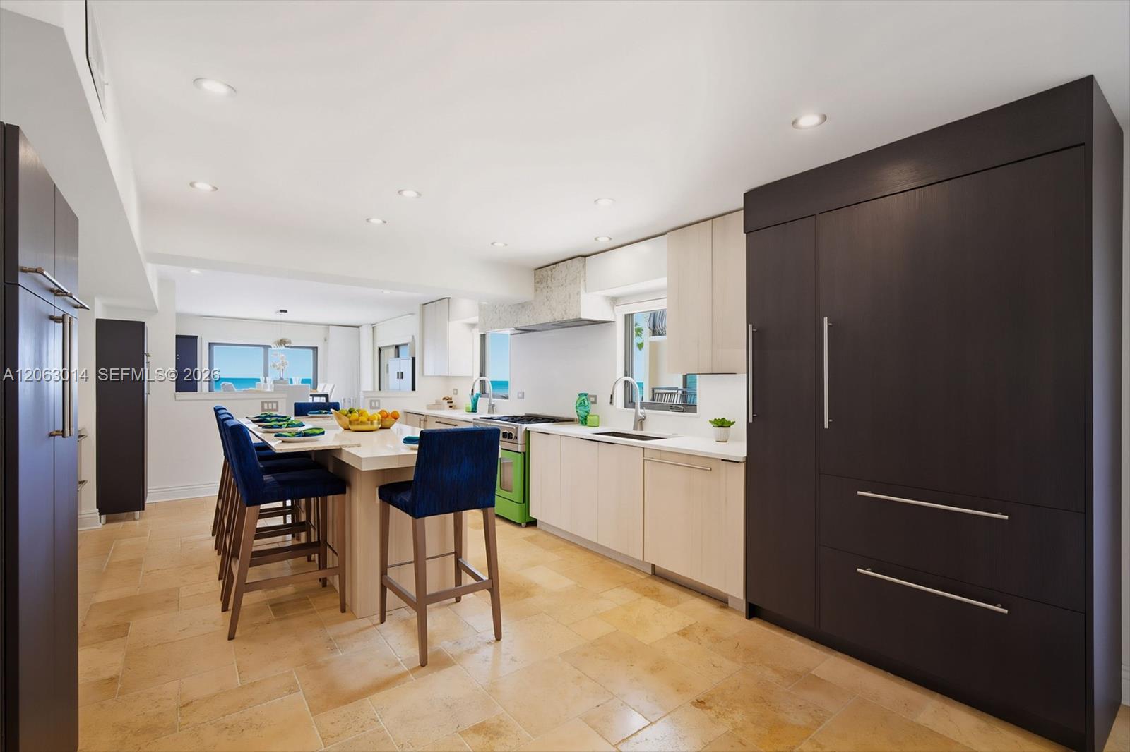 A12063014 Property Photo 18