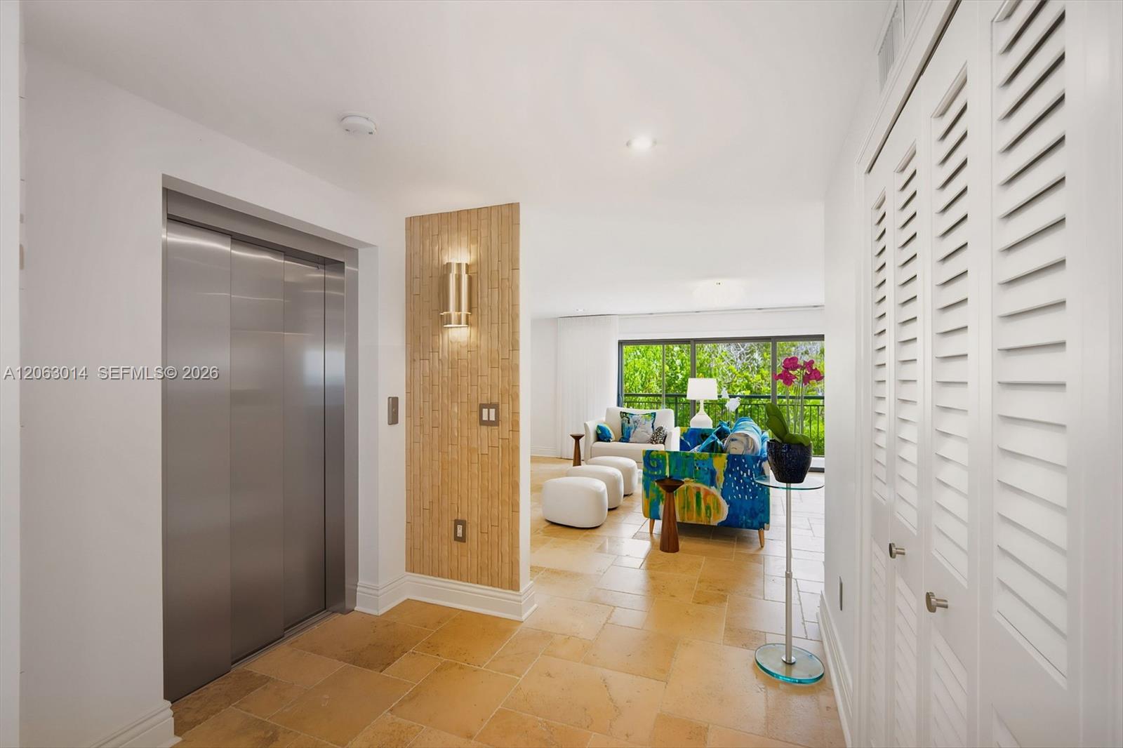 A12063014 Property Photo 23