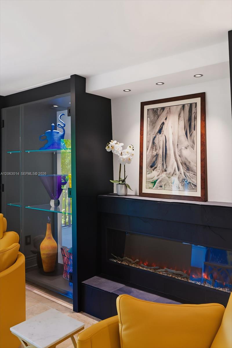 A12063014 Property Photo 34