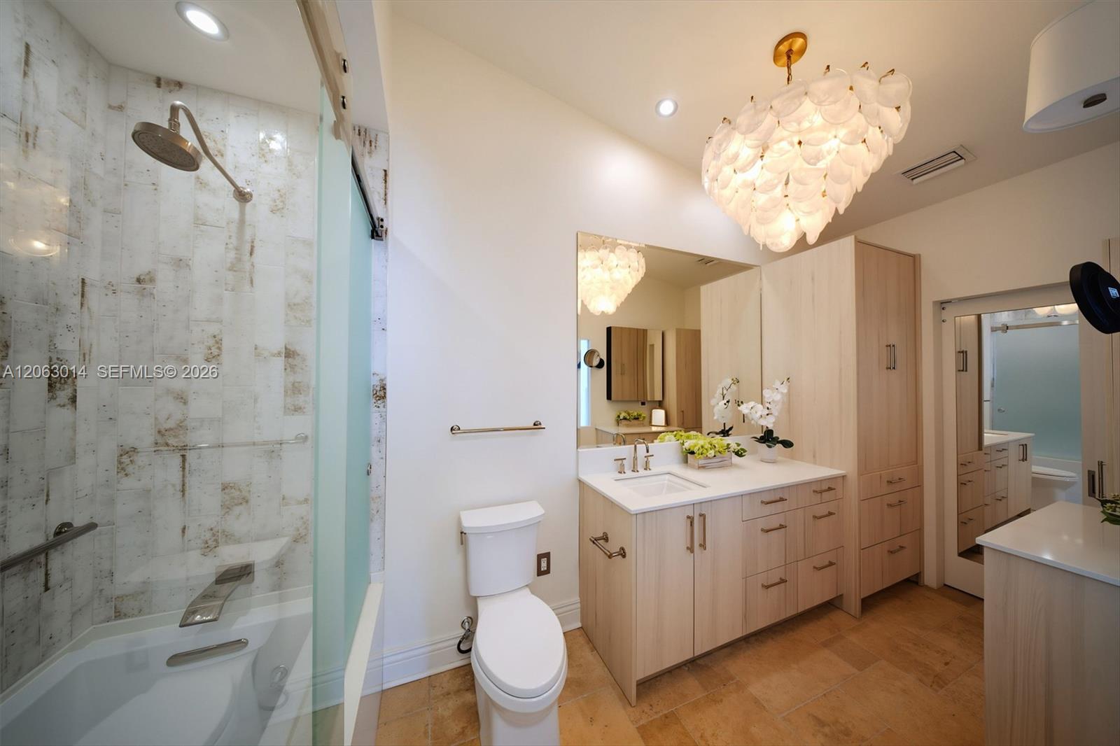 A12063014 Property Photo 44