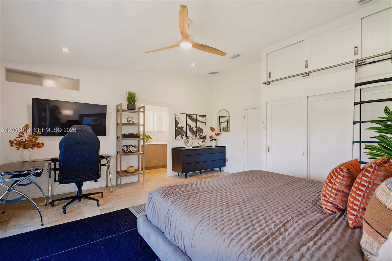 A12063014 Property Photo 67