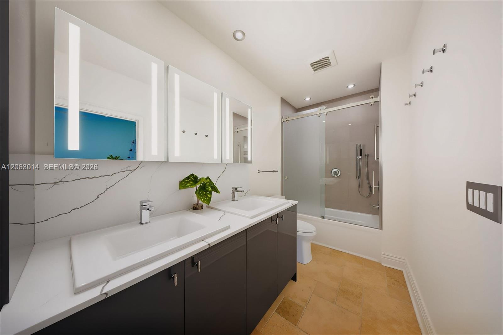 A12063014 Property Photo 68