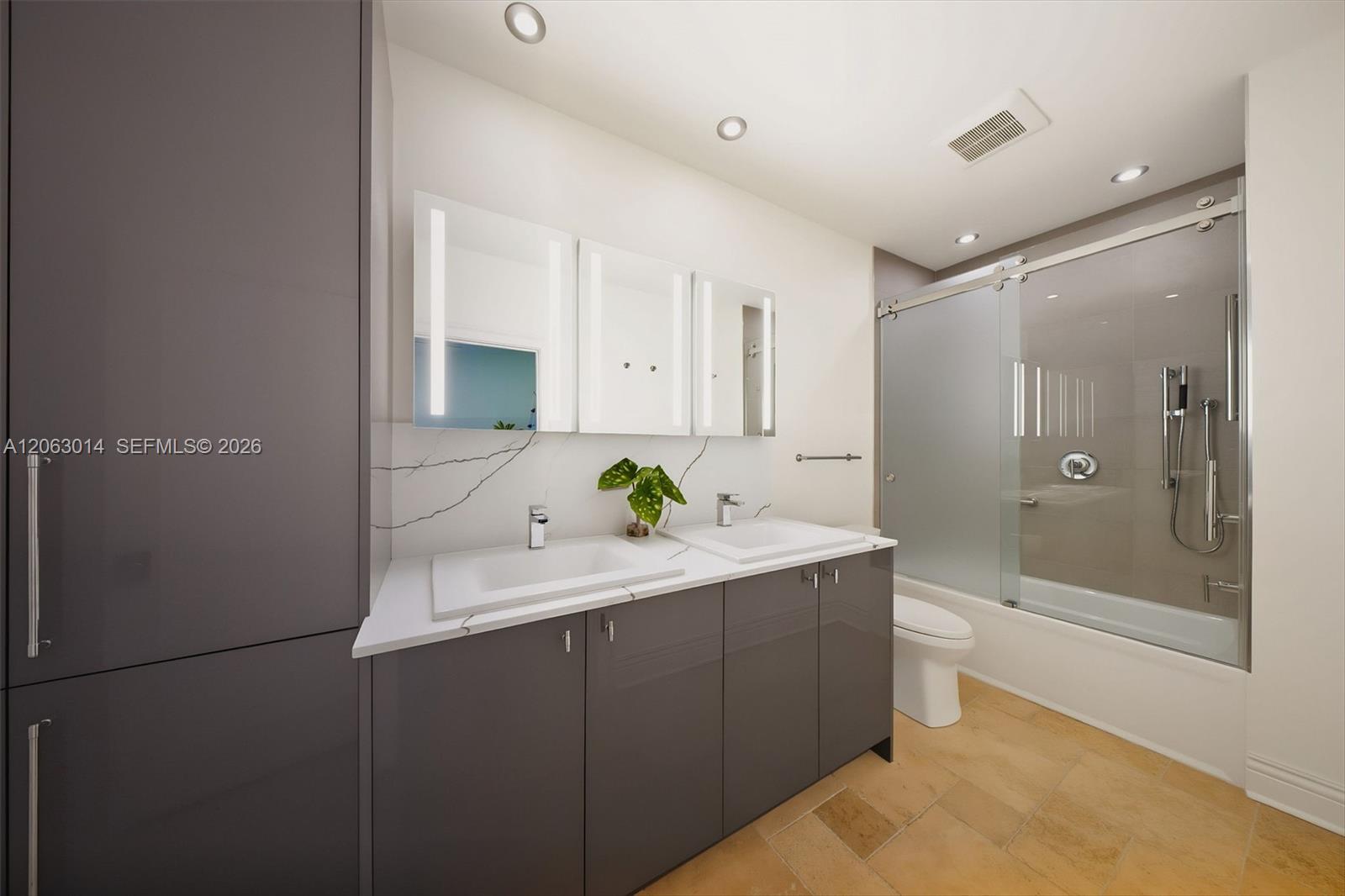 A12063014 Property Photo 69