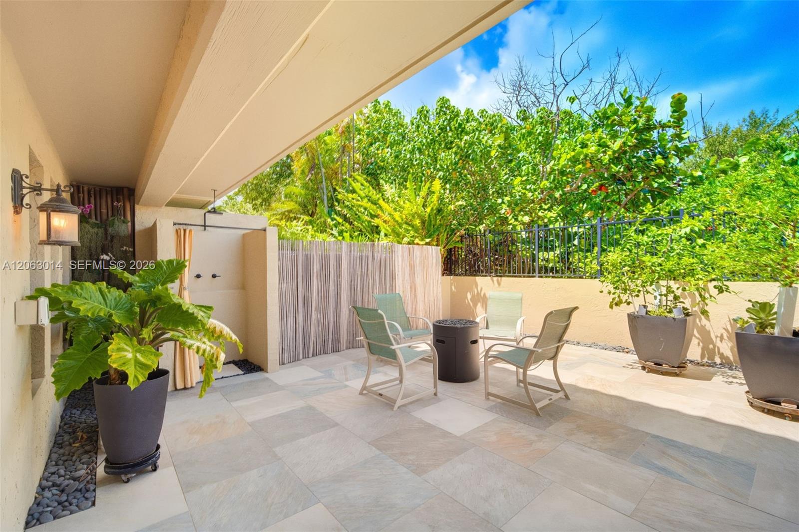 A12063014 Property Photo 79