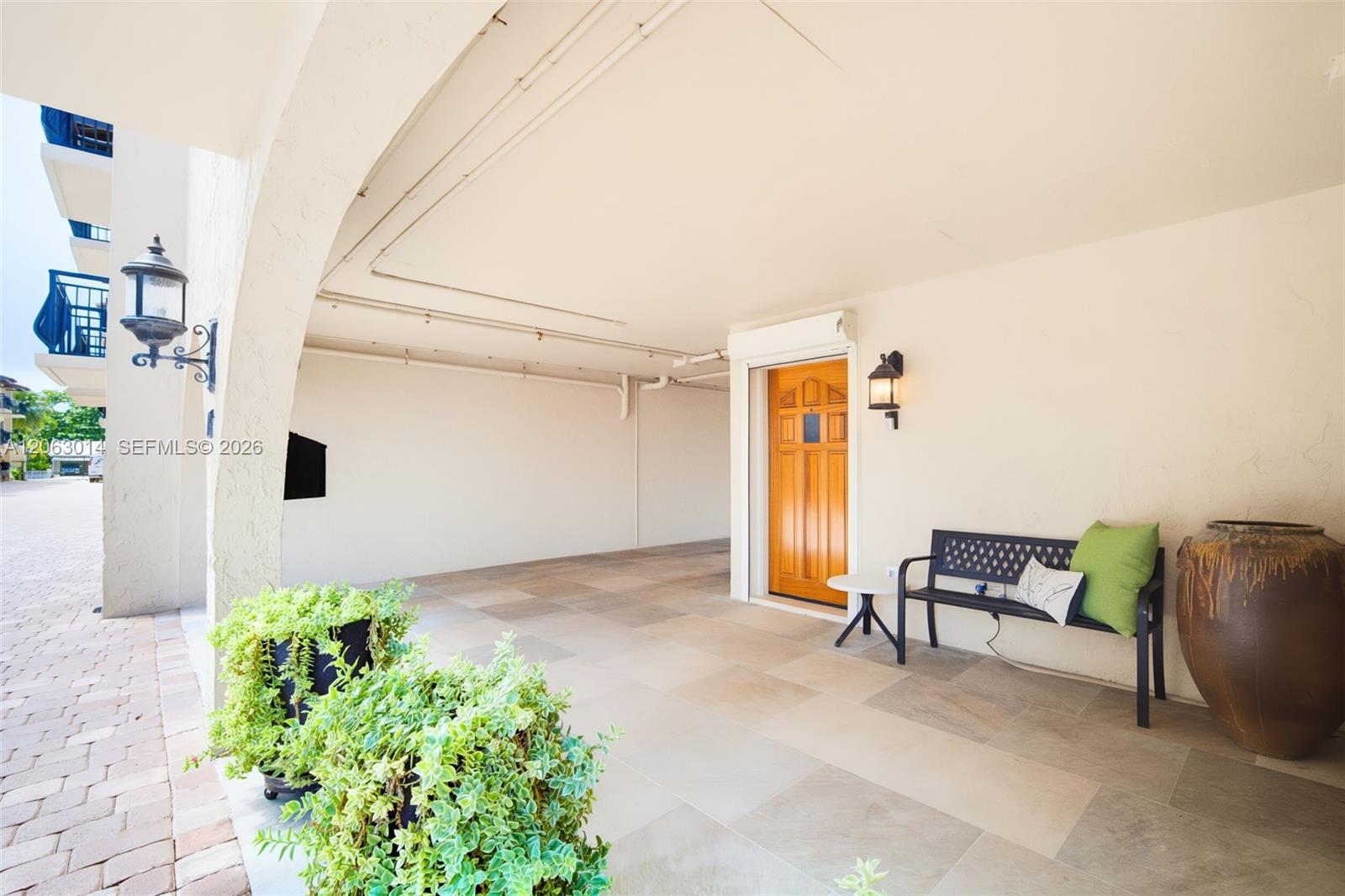 A12063014 Property Photo 82