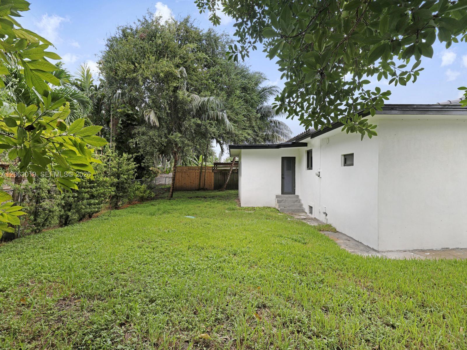 8635 N Miami Avenue Property Photo 35