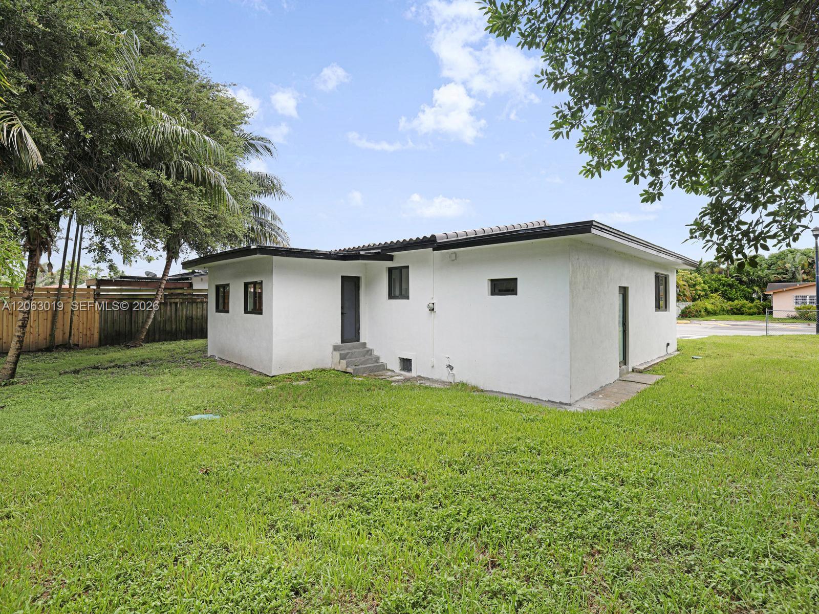 8635 N Miami Avenue Property Photo 36