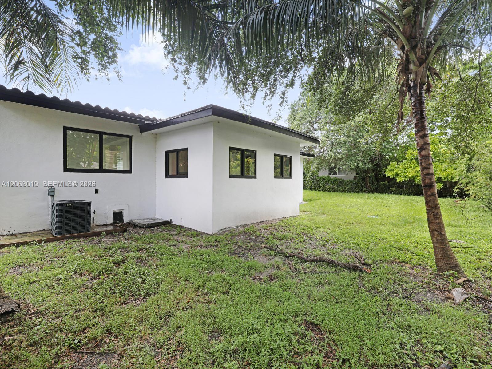 8635 N Miami Avenue Property Photo 37