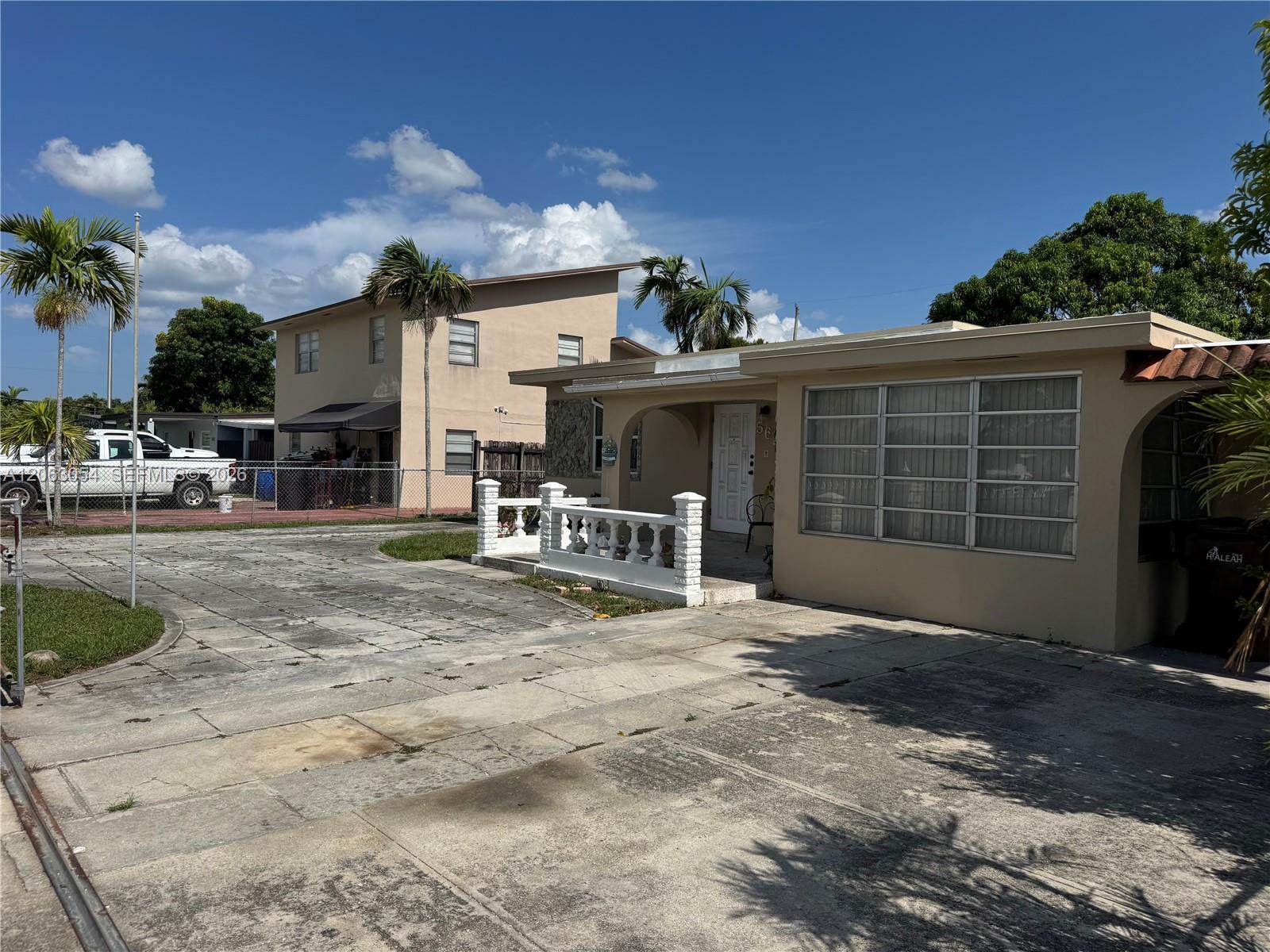 562 E 44th Street Property Photo 5