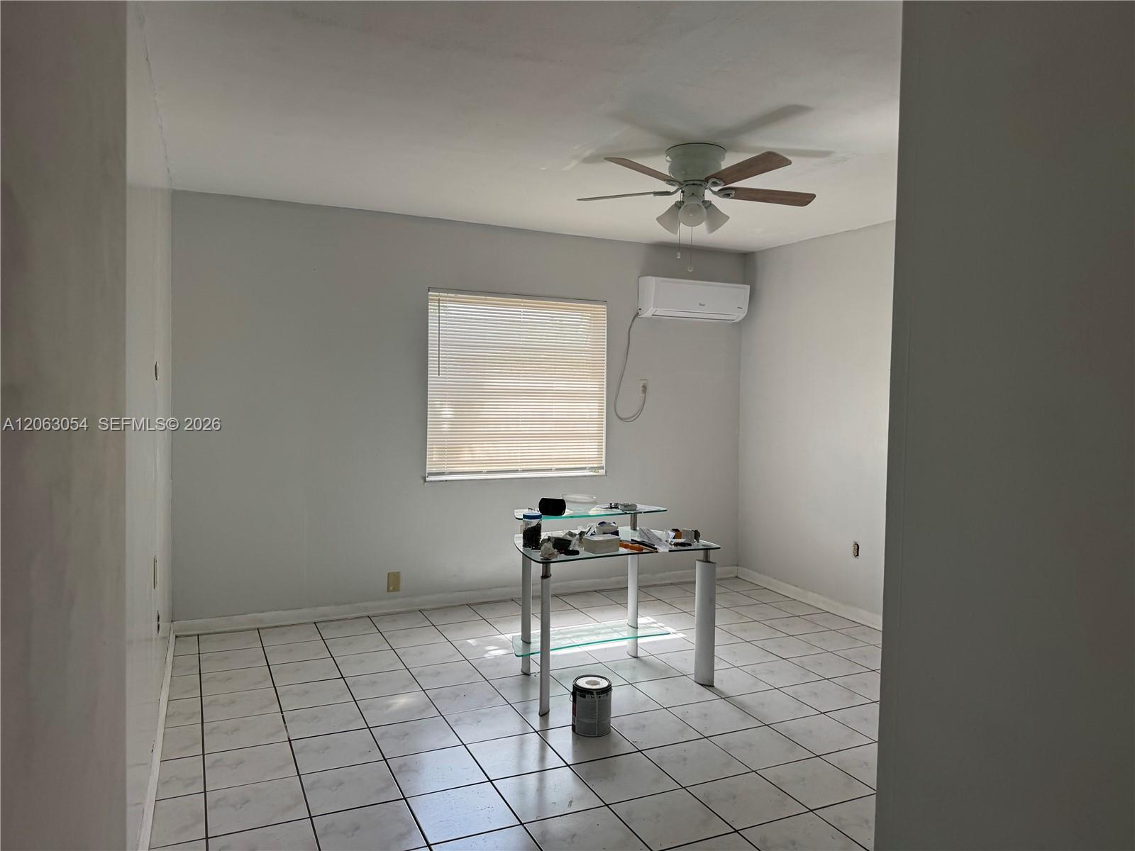 562 E 44th Street Property Photo 20