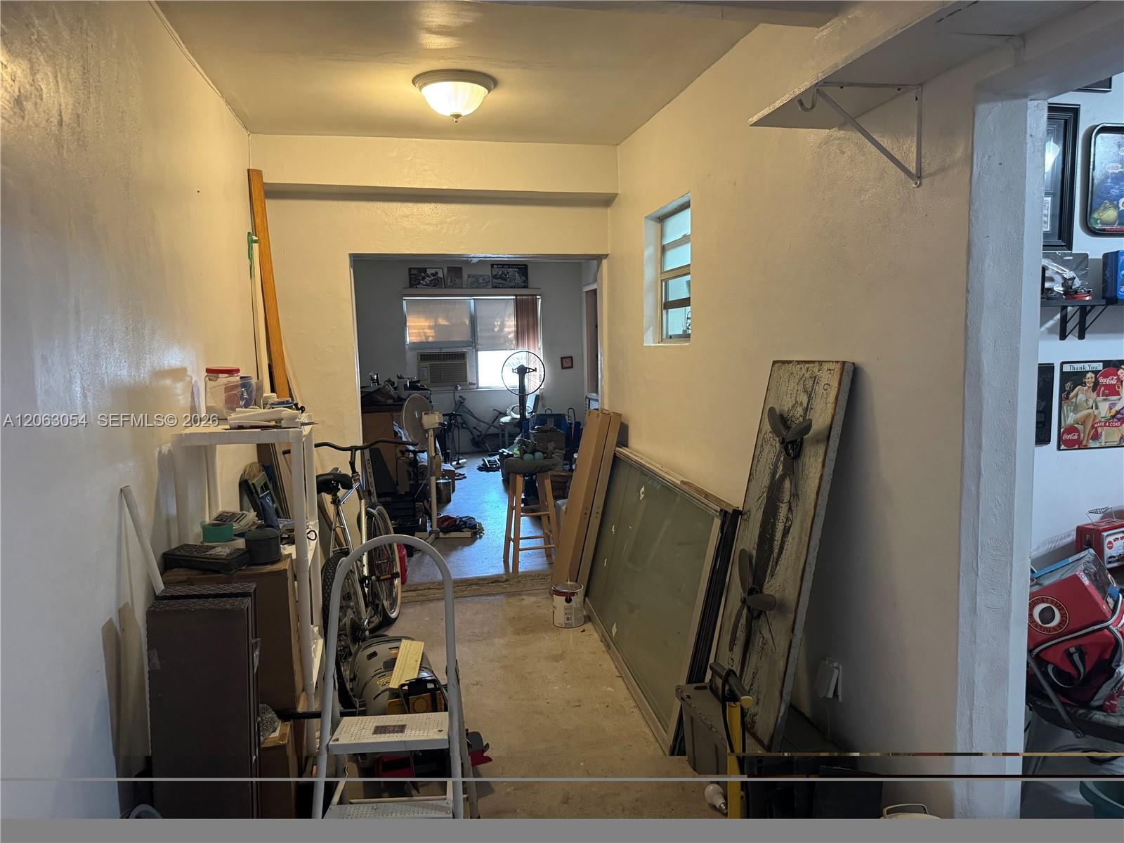 562 E 44th Street Property Photo 26