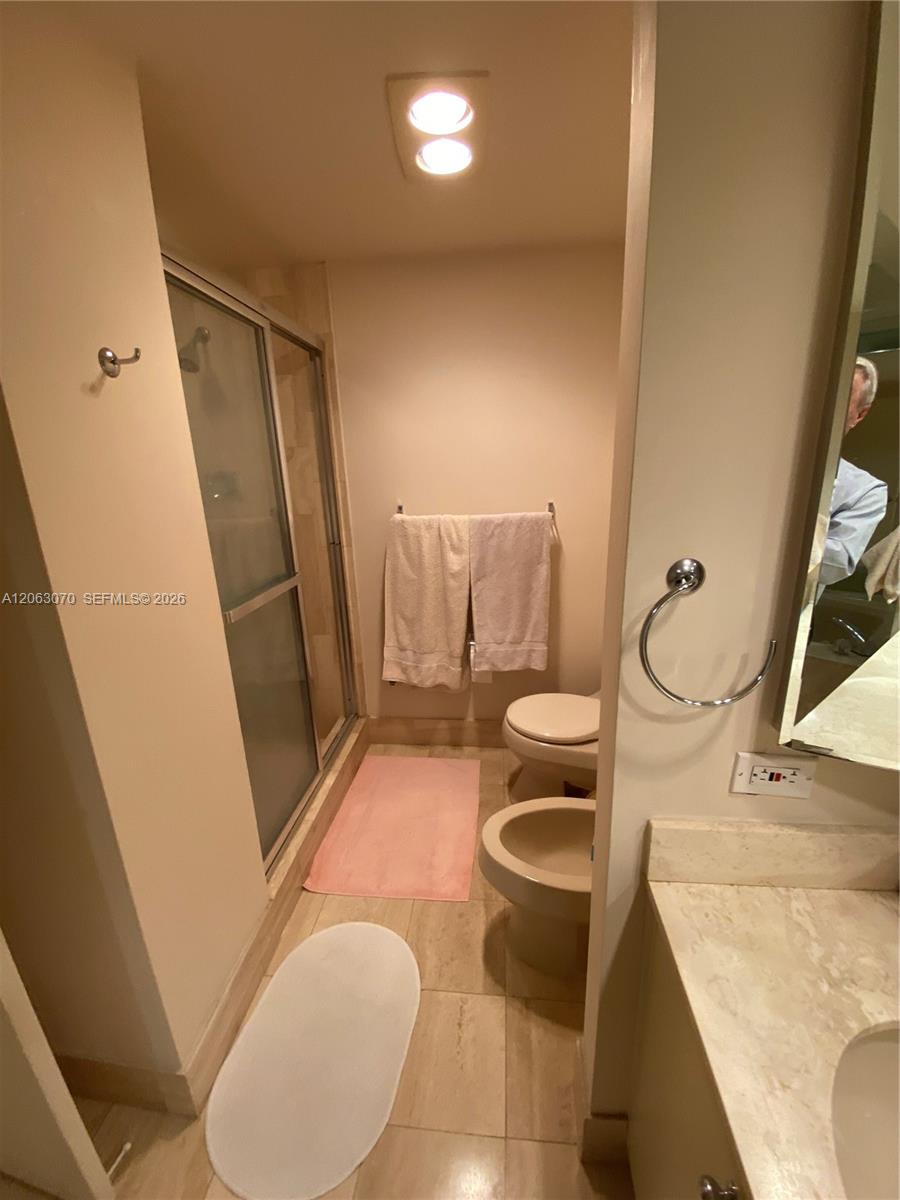 A12063070 Property Photo 7