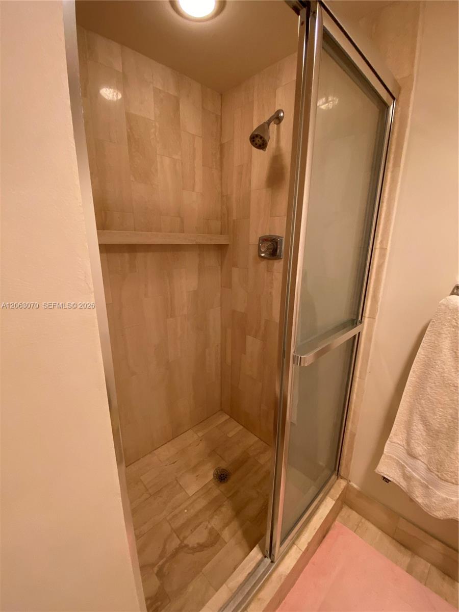 A12063070 Property Photo 8