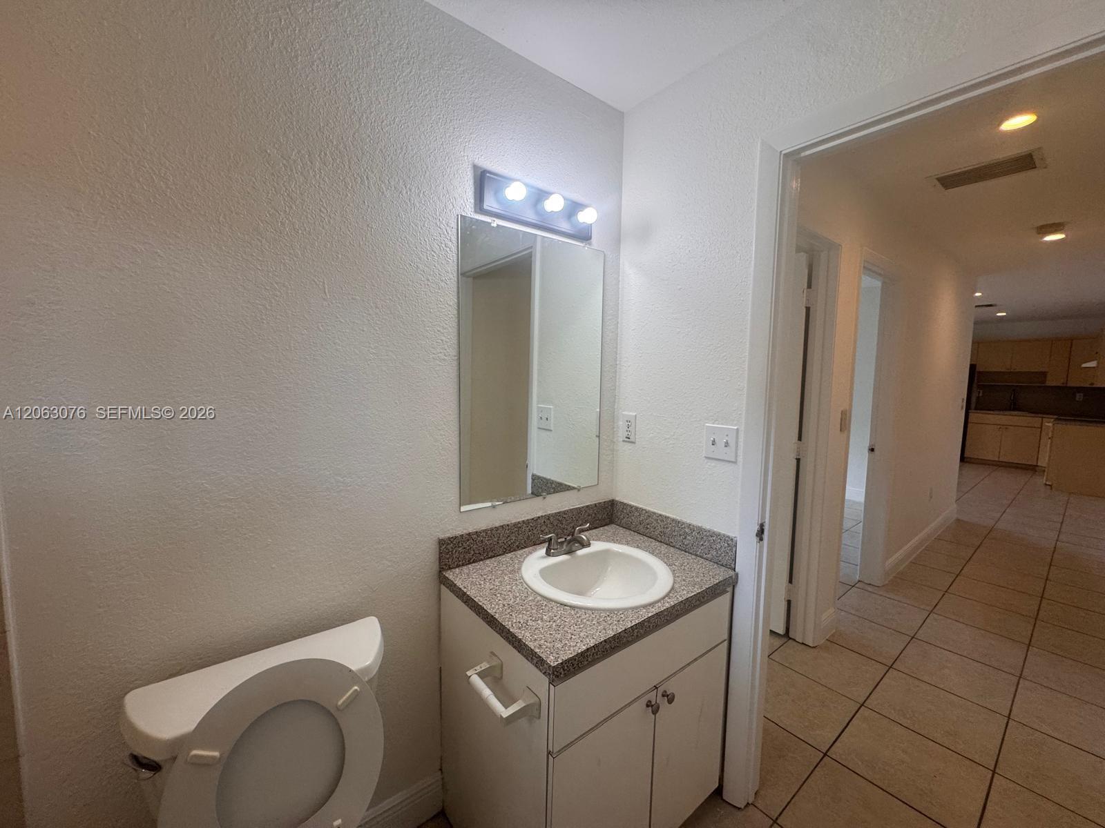 3342 Nw 9th Avenue 3344 Property Photo 21