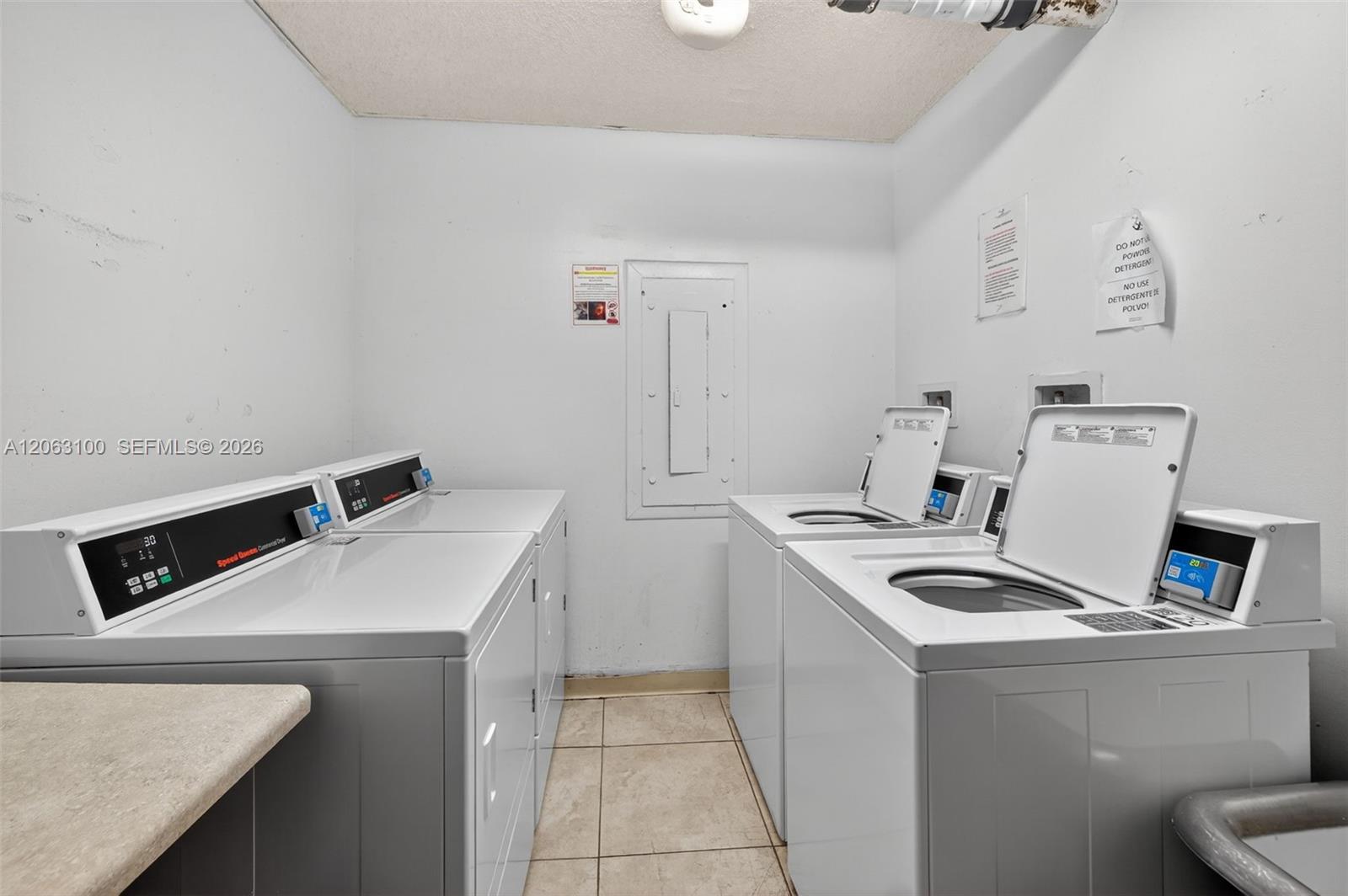 2851 Ne 183rd Street 605e Property Photo 24