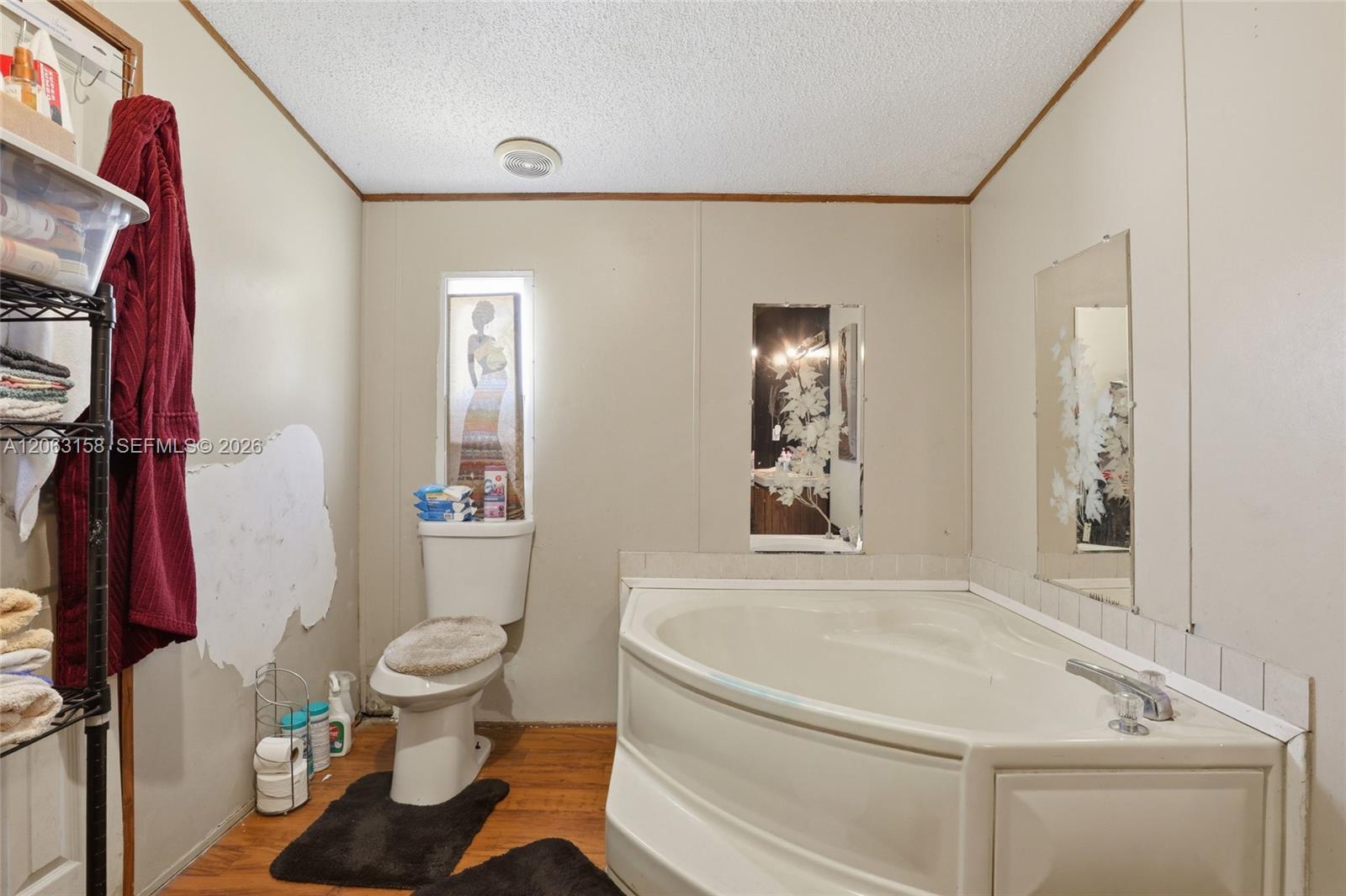 A12063158 Property Photo 16