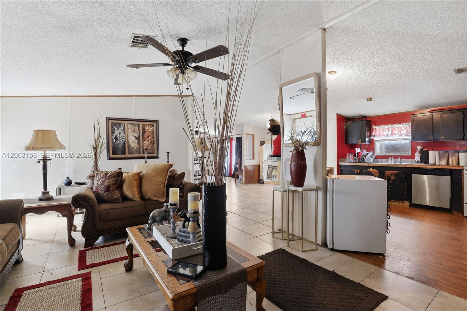 A12063158 Property Photo 28