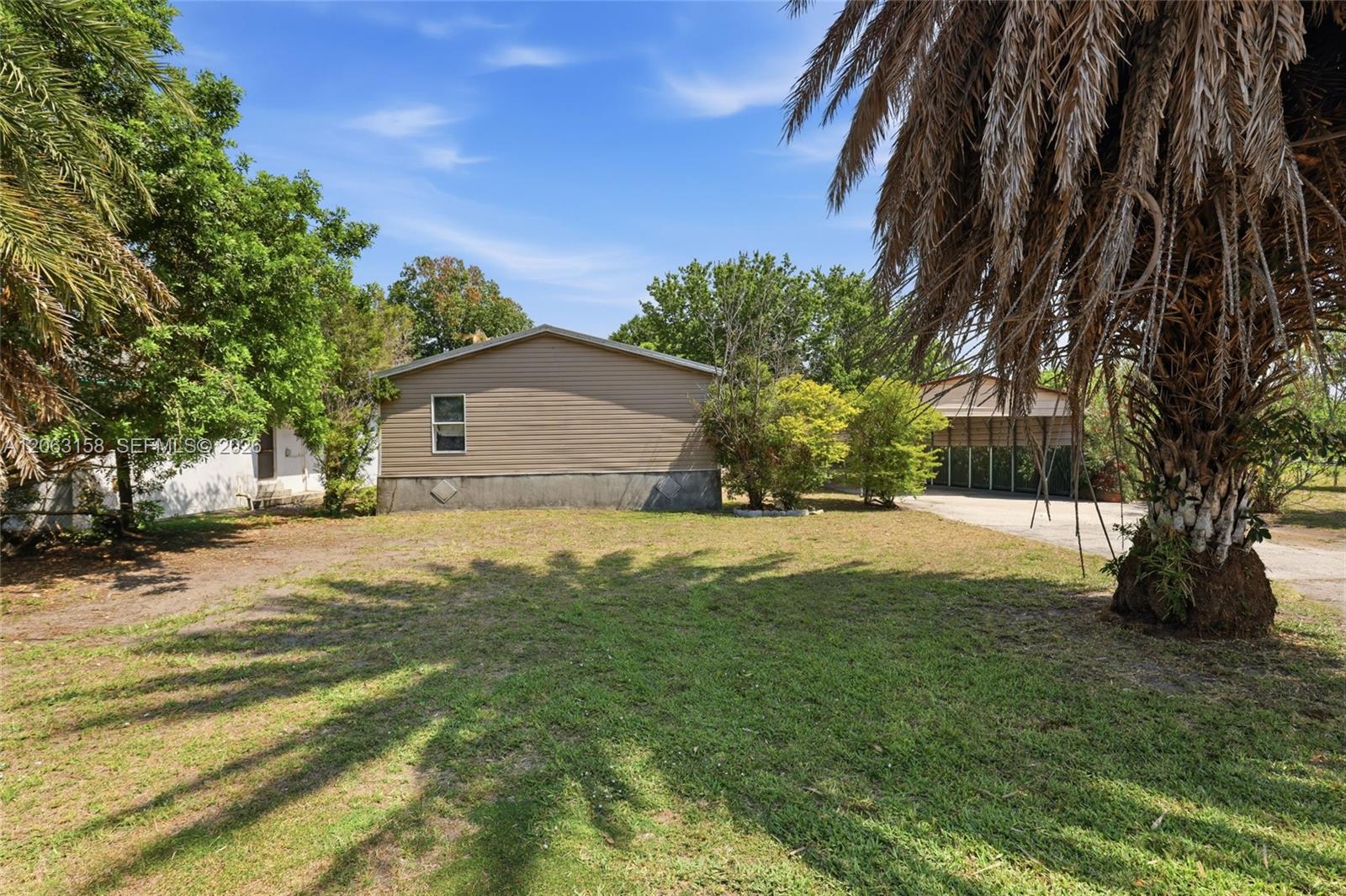 A12063158 Property Photo 38