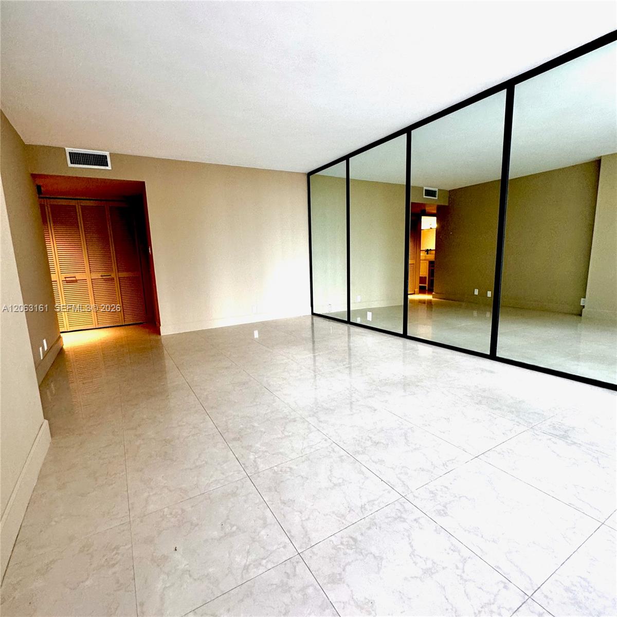 1901 Brickell Avenue B512 Property Photo 20