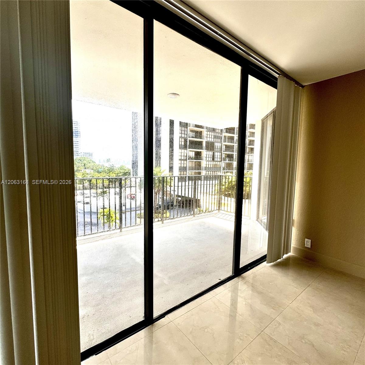 1901 Brickell Avenue B512 Property Photo 24