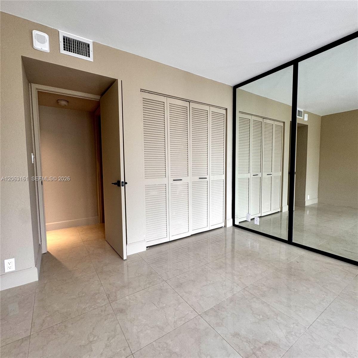 1901 Brickell Avenue B512 Property Photo 25