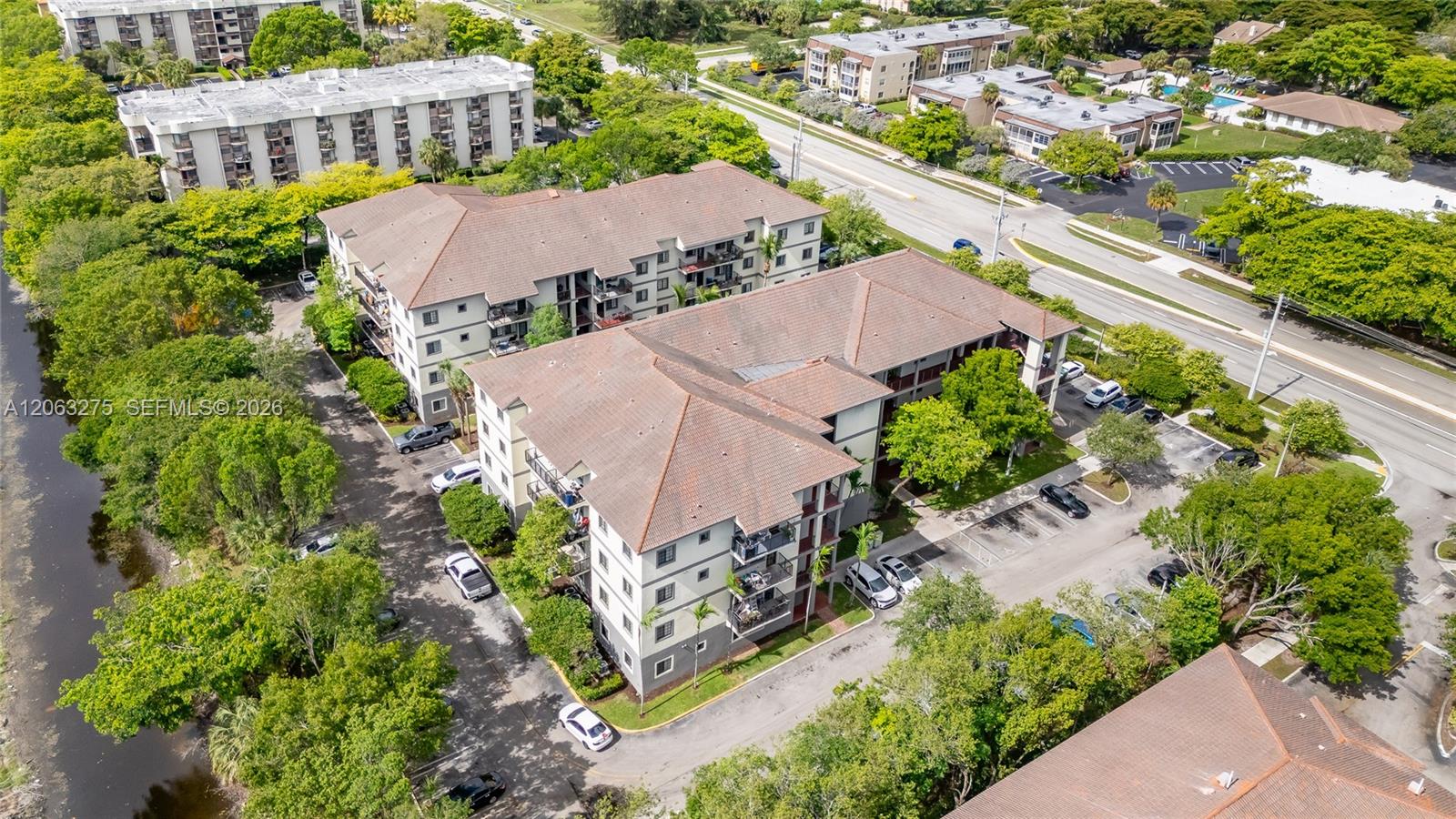 2851 Riverside Drive 207-n Property Photo 2