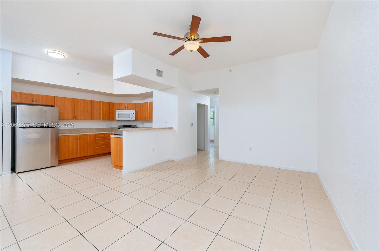 2851 Riverside Drive 207-n Property Photo 6