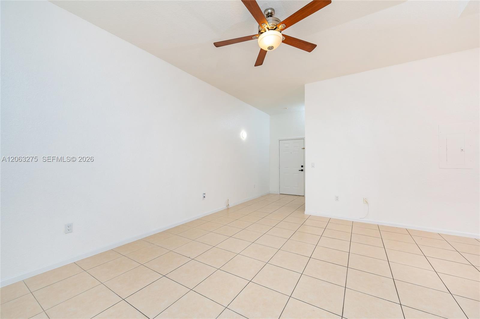 2851 Riverside Drive 207-n Property Photo 8