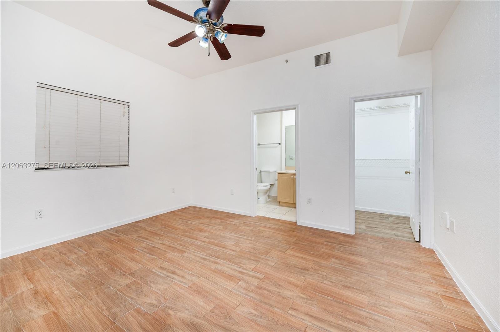 2851 Riverside Drive 207-n Property Photo 11