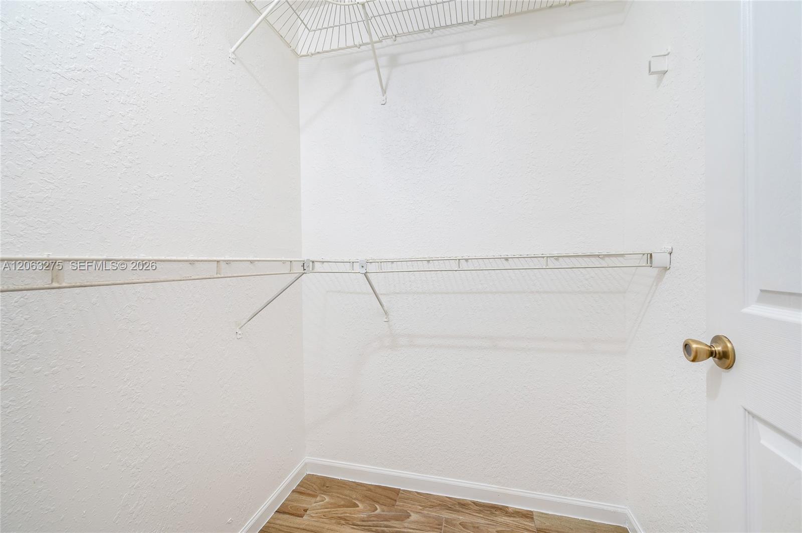 2851 Riverside Drive 207-n Property Photo 14