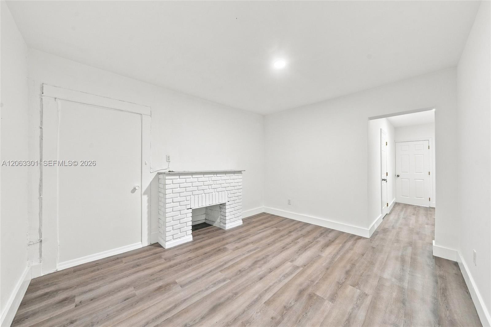 128 Nw 9th Avenue 1 Property Photo 7