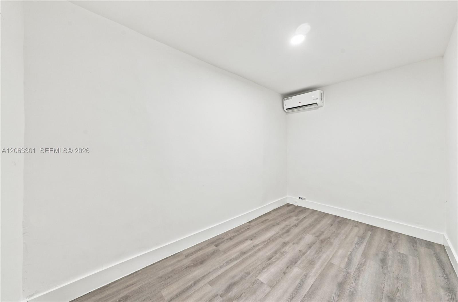 128 Nw 9th Avenue 1 Property Photo 16