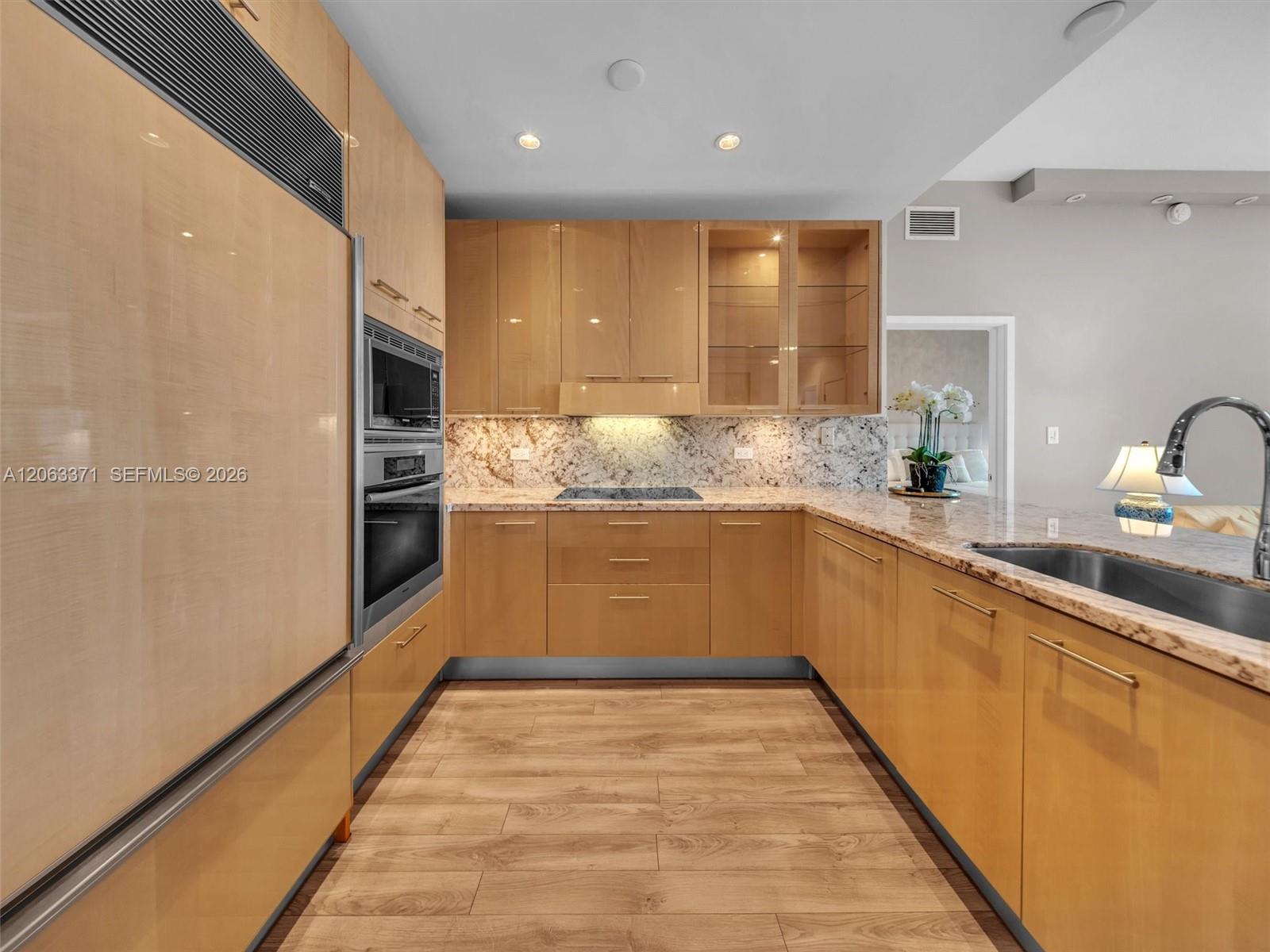 A12063371 Property Photo 8