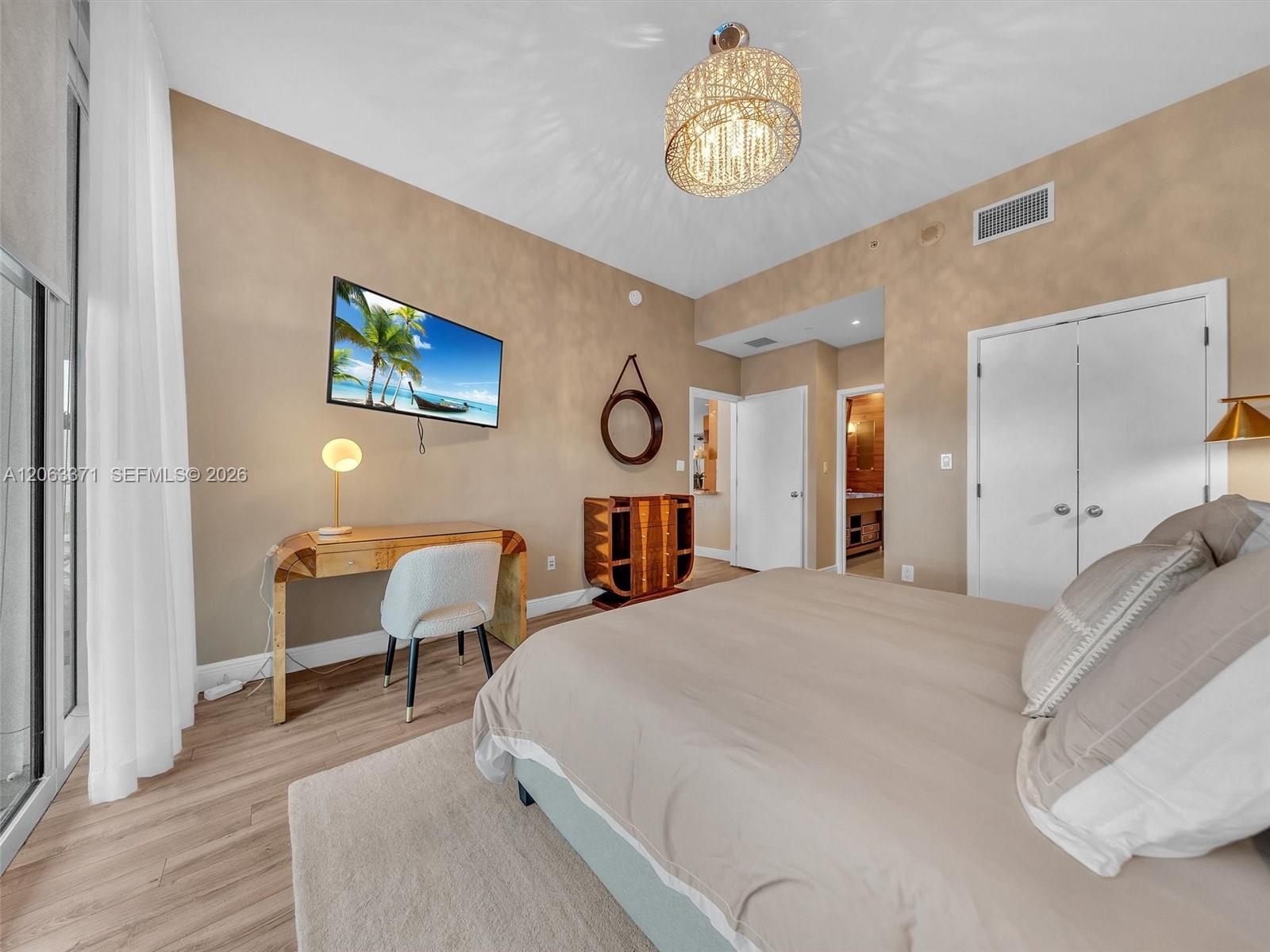 A12063371 Property Photo 19