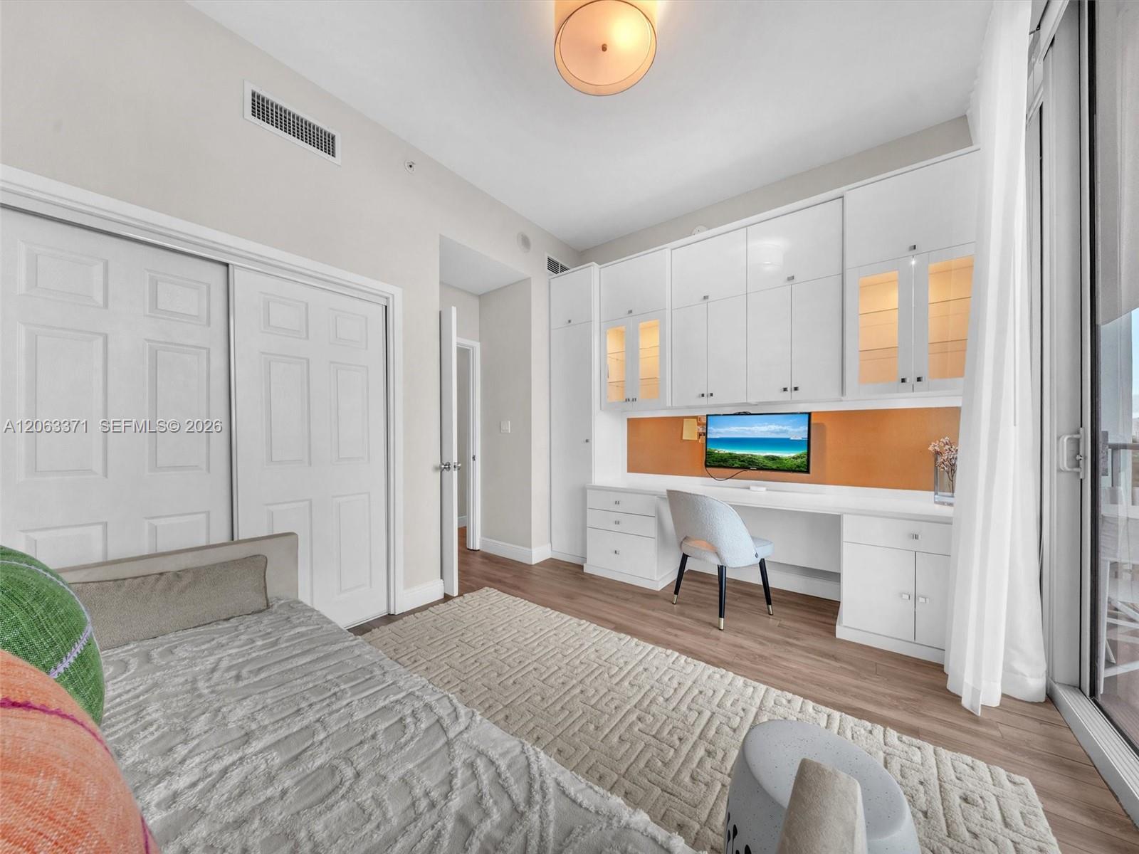 A12063371 Property Photo 29