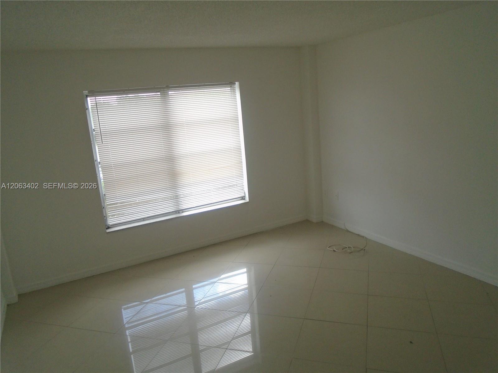 4174 Inverrary Drive 411 Property Photo 23