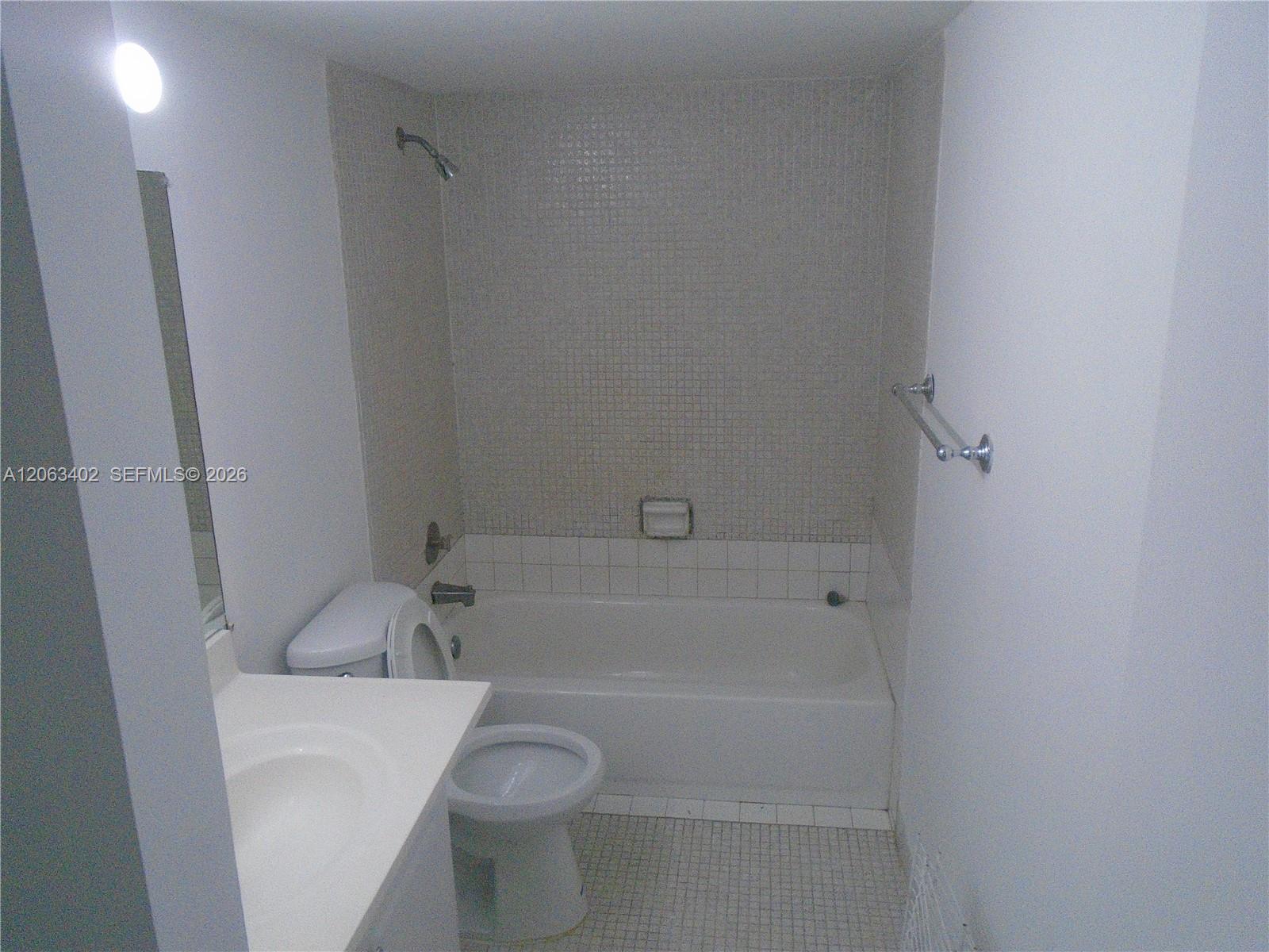 4174 Inverrary Drive 411 Property Photo 25