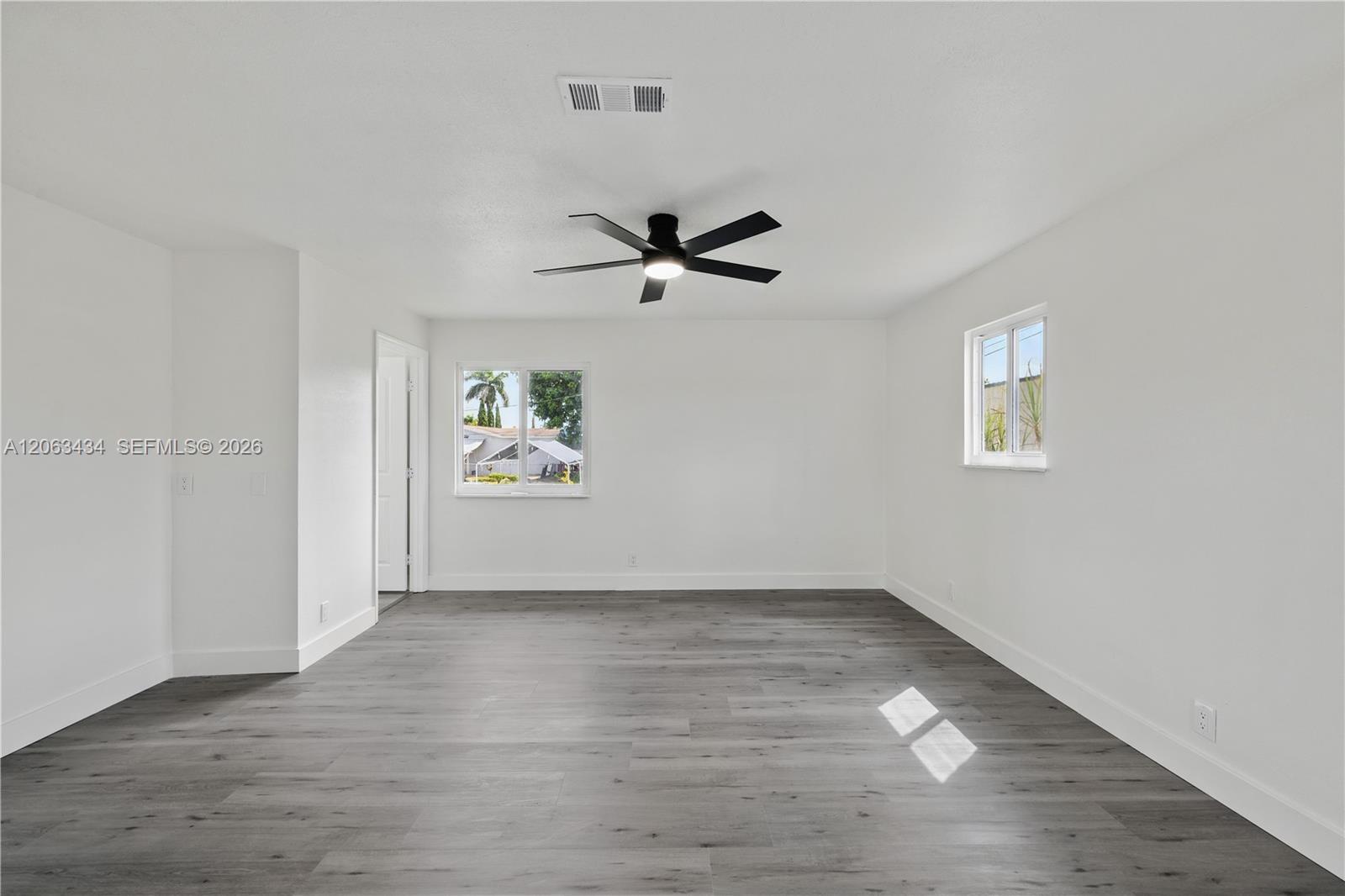 1867 Nw 8th Avenue Property Photo 15