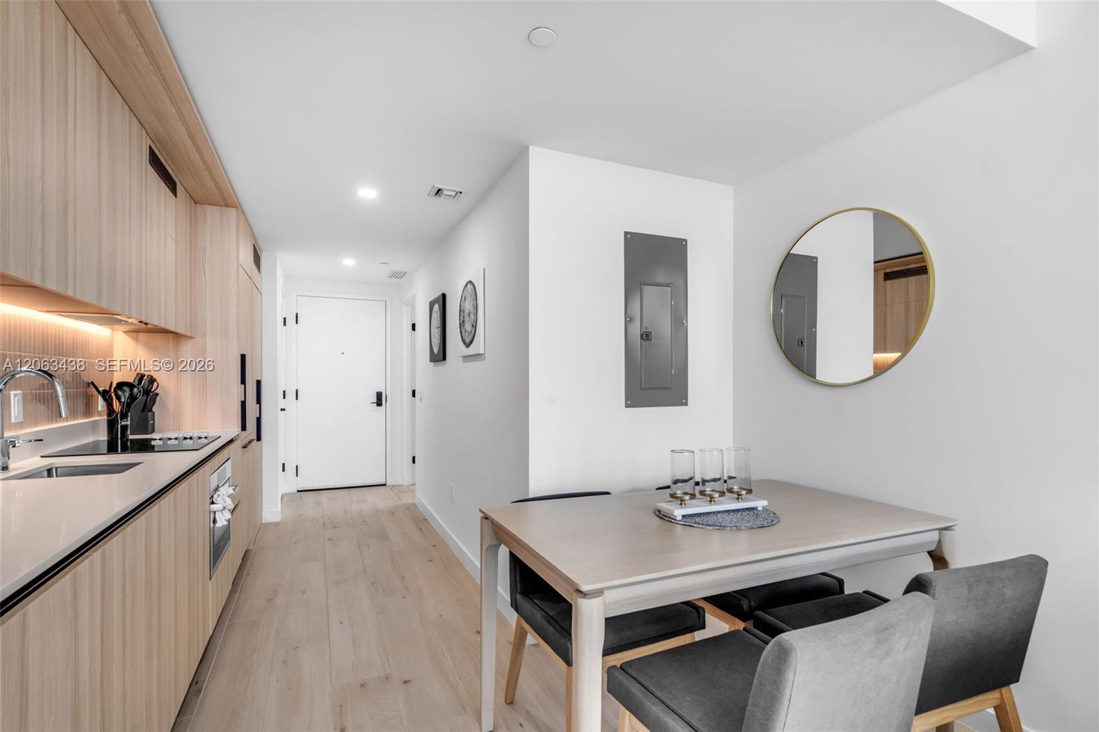 225 N Miami Avenue Ph-3712 Property Photo 9