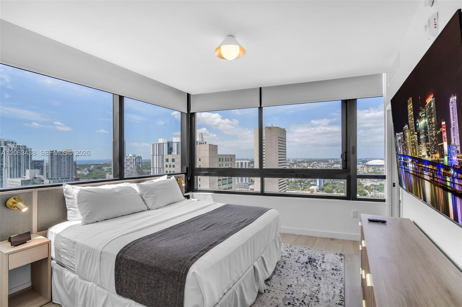 225 N Miami Avenue Ph-3712 Property Photo 12