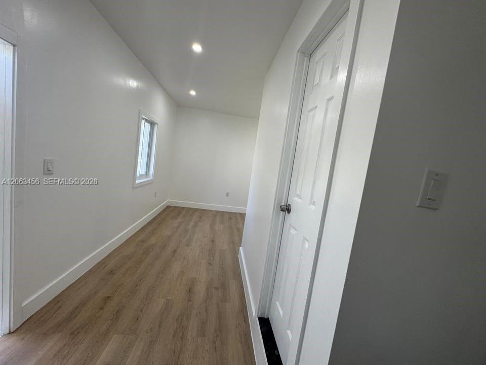 670 Ne 166th Street Front Property Photo 8