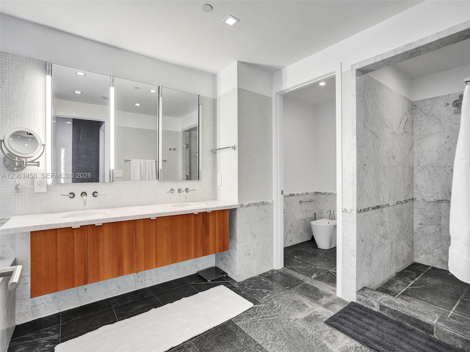 6103 Aqua Avenue 107 Property Photo 25