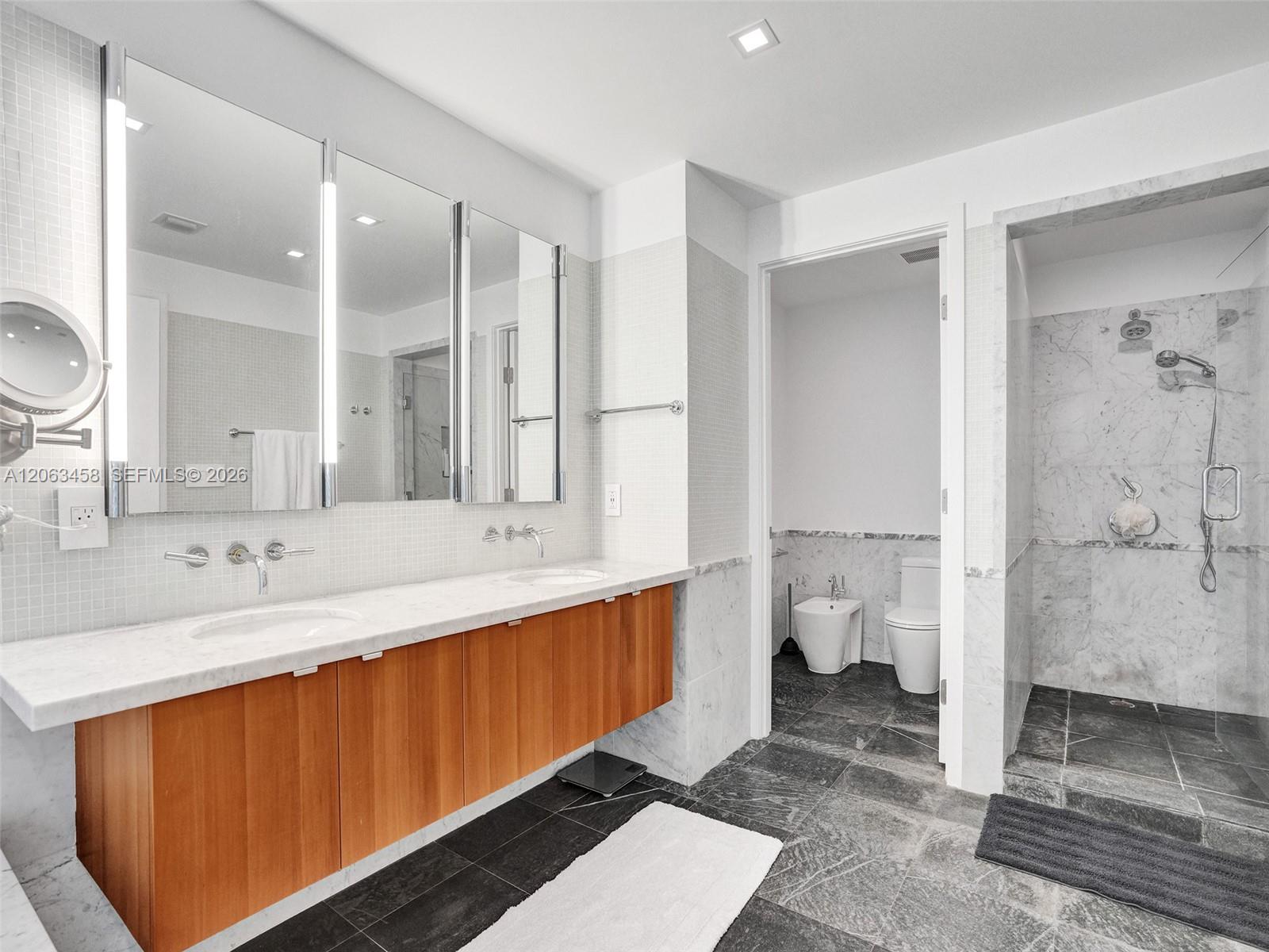 6103 Aqua Avenue 107 Property Photo 26