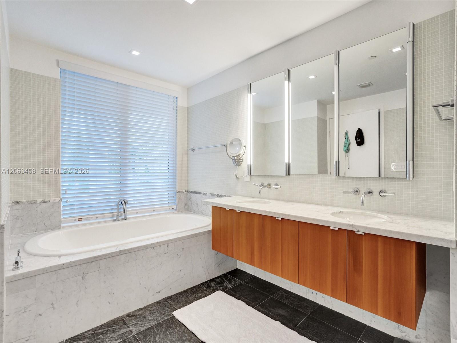 6103 Aqua Avenue 107 Property Photo 27