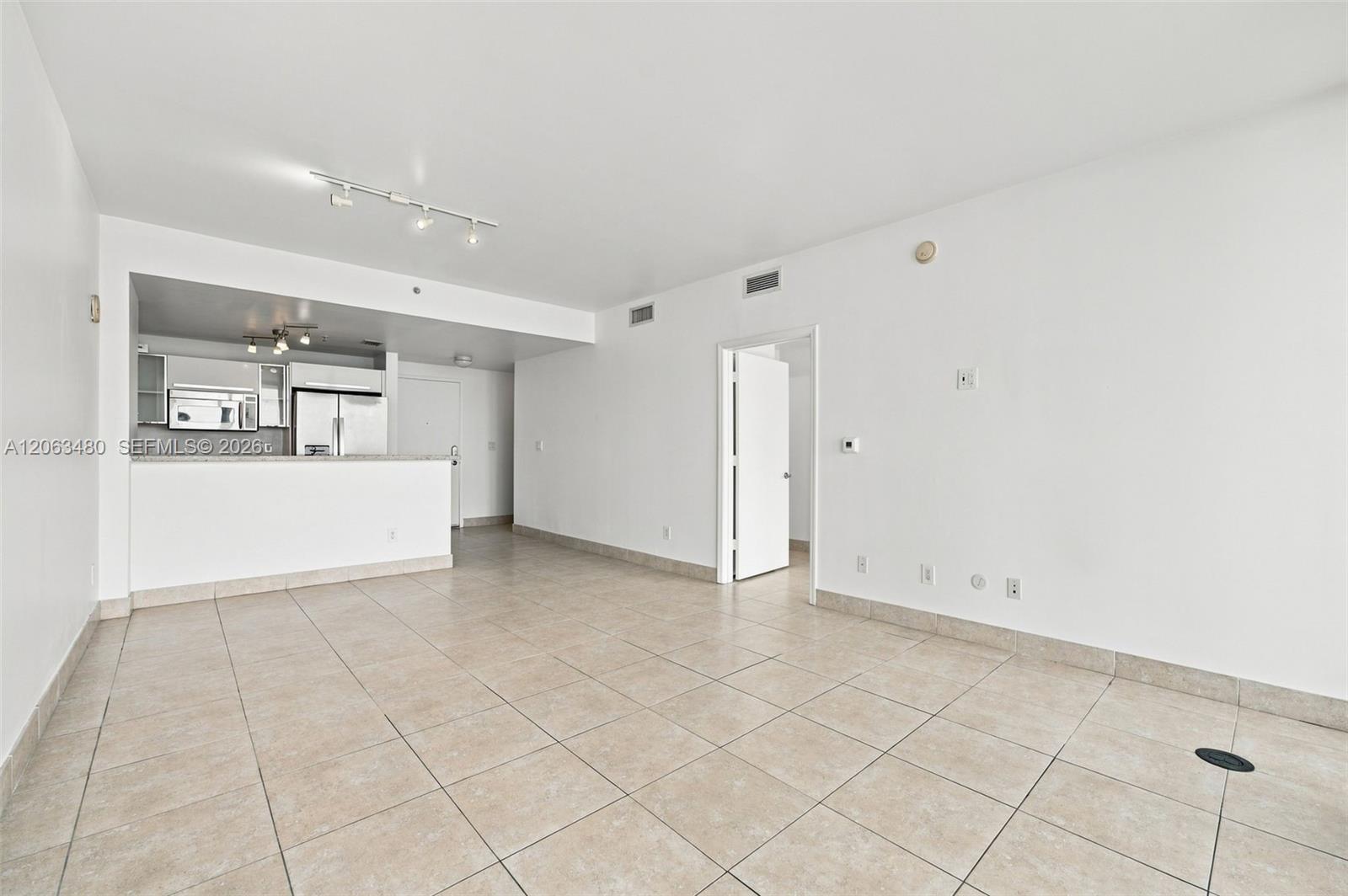 601 Ne 36th Street 2308 Property Photo 12