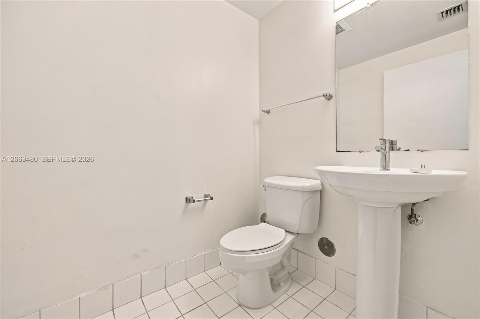 601 Ne 36th Street 2308 Property Photo 16