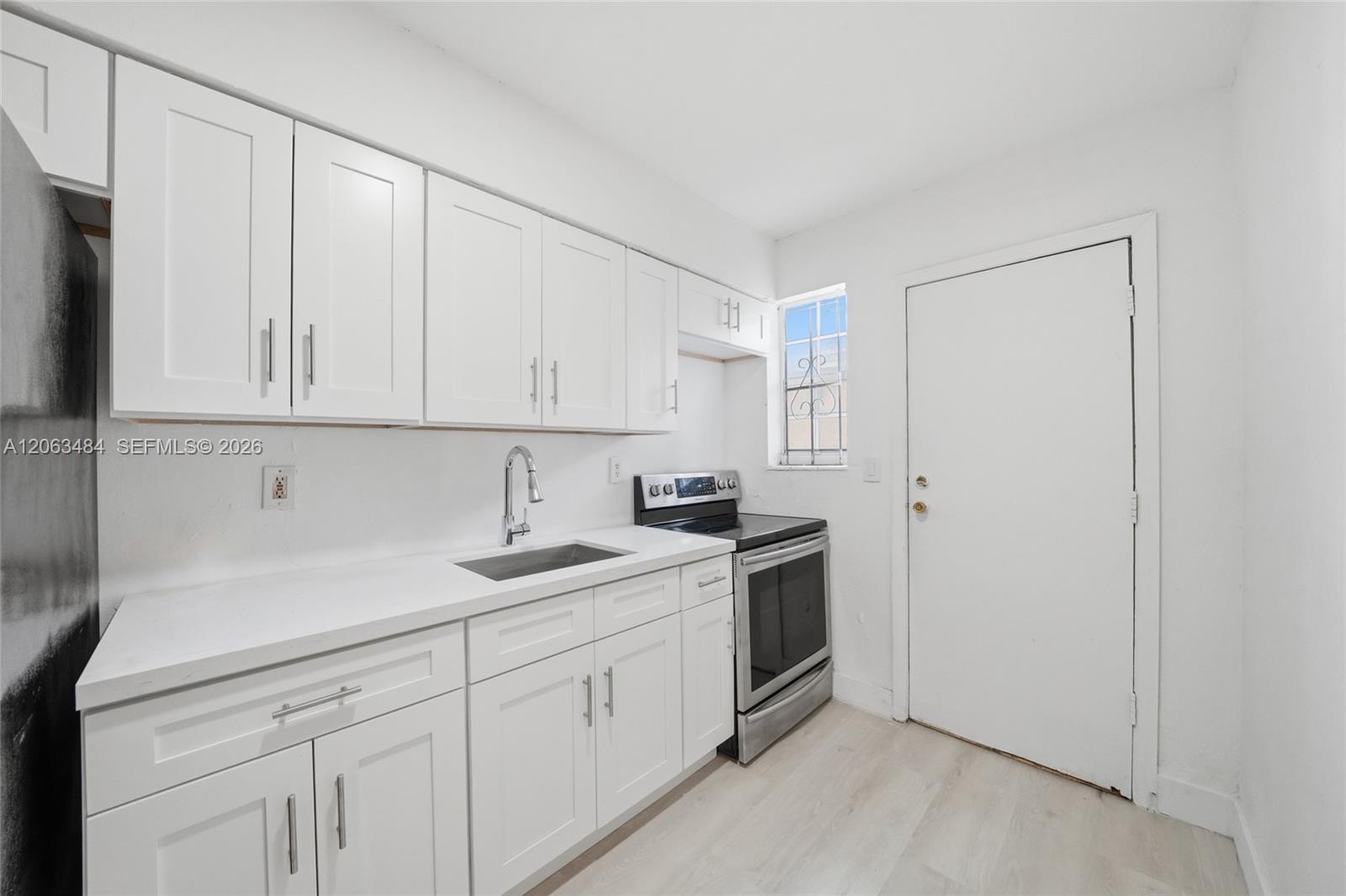 A12063484 Property Photo 20